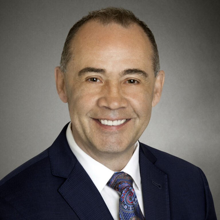 20230709 1 Crop FB Profile 768x770